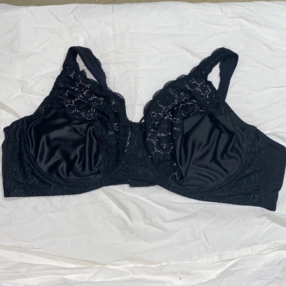 Beautiful Black lace Body Language bra in plus size 50C